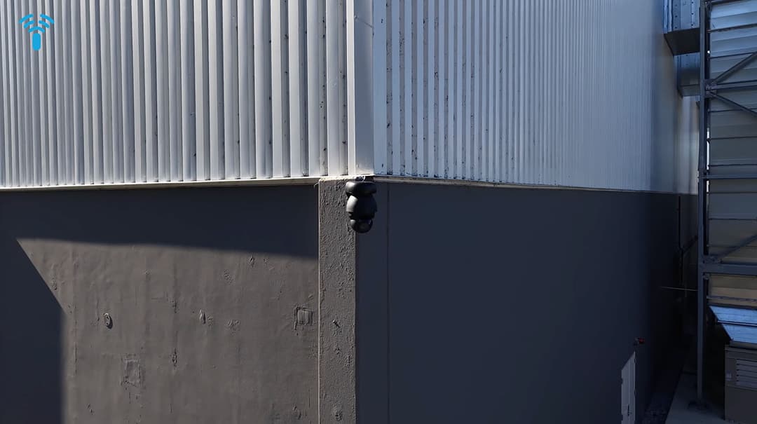 AI PTZ Industrial camera installation on building corner