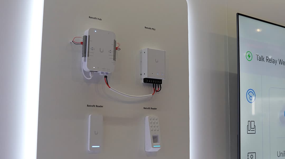 UniFi Access Retrofit Hub and Reader