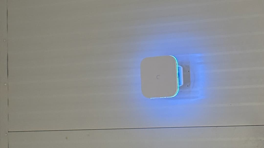 E7: UniFi Enterprise access point