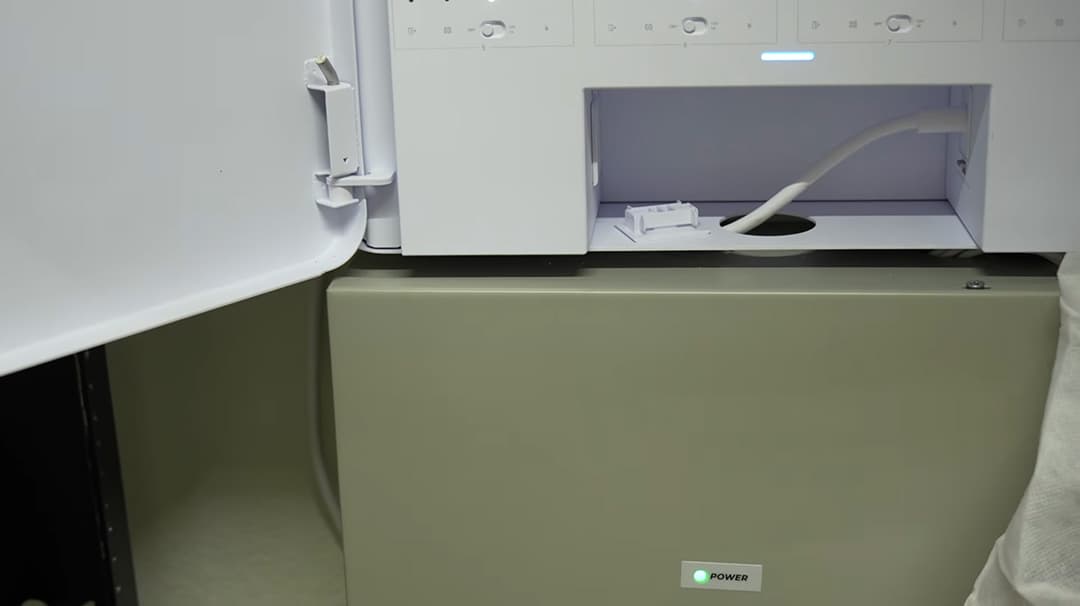 By implementing an external power supply and routing the signal through the dry relays on the UniFi hub