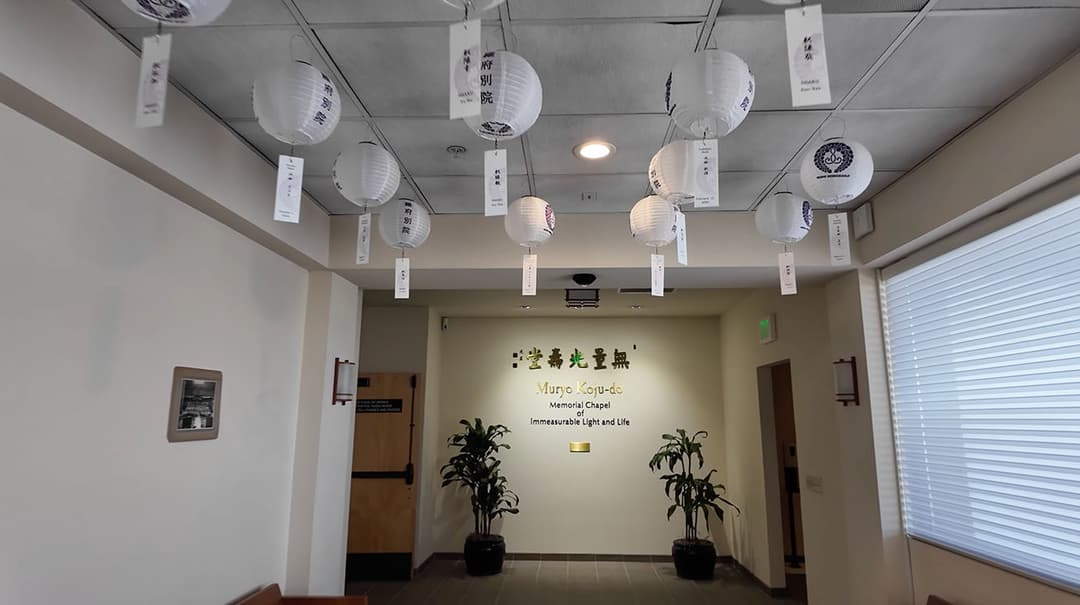 Wide angle indoor view of the temple hallway with a G6 PRO 360 camera